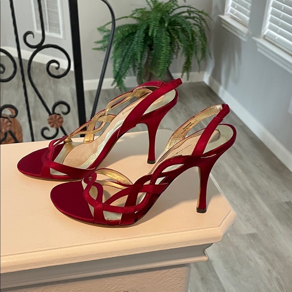 Max Studio Seahorse Red Strappy Heels - Picture 4 of 11
